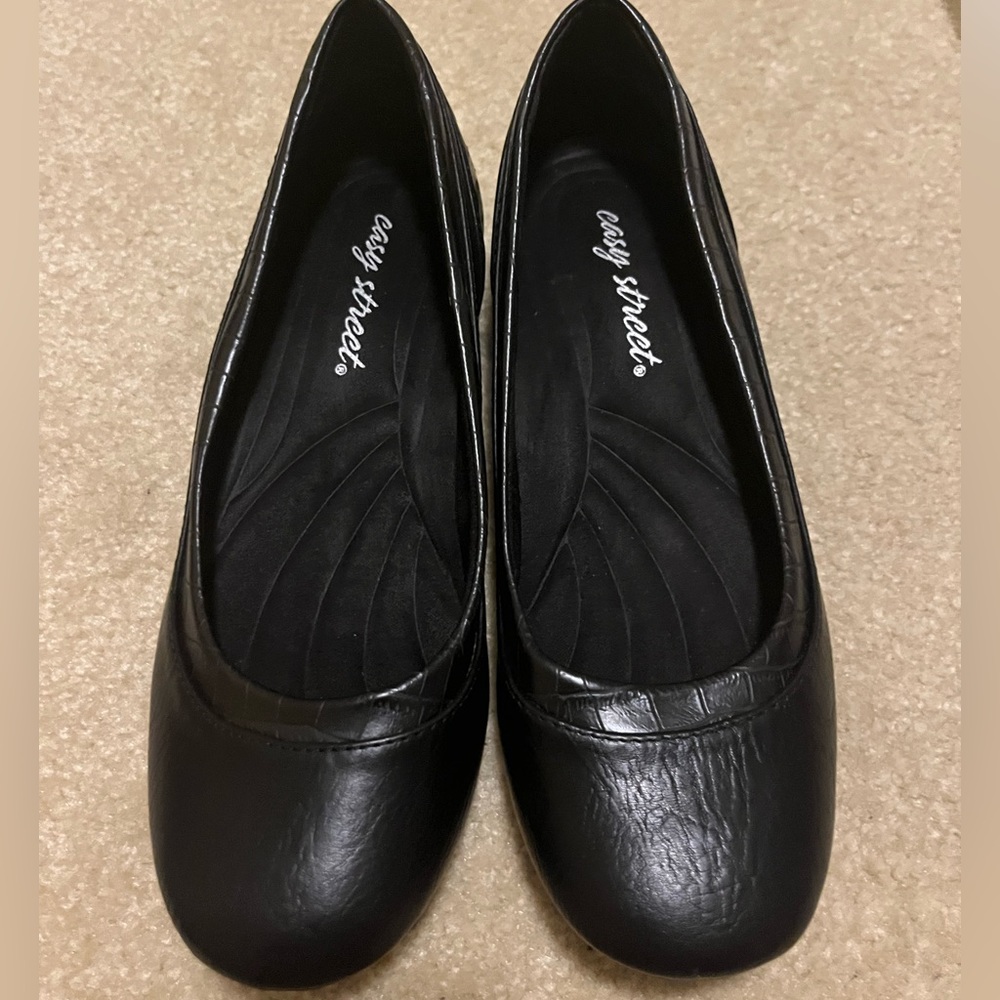 Easy Street slip on flat